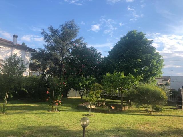 B&B Marilyn Равенна Экстерьер фото